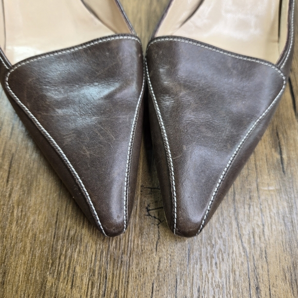 Manolo Blahnik Brown Leather Pointed Toe Kitten Heels - Picture 8 of 13